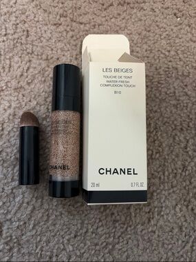 Chanel Les Beiges touch de teint water fresh foundation